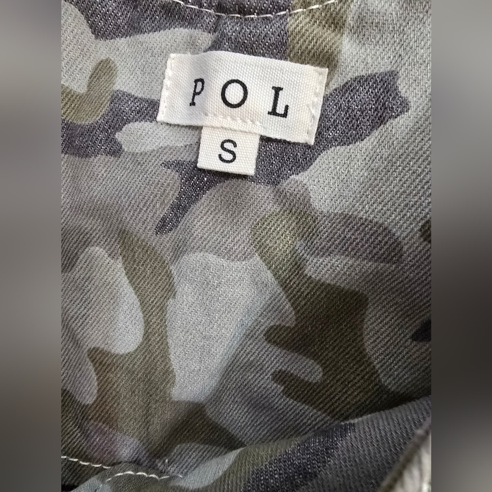 POL Camo Patchwork Overalls Womens Relaxed Fit Utility Jumpsuit, Size S Like New - Picture 5 of 11